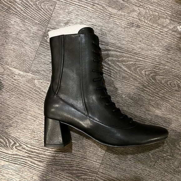 Lace-Up Zipper Cylinder Heel Boots . Leather. Heeled booties - Picture 7 of 9